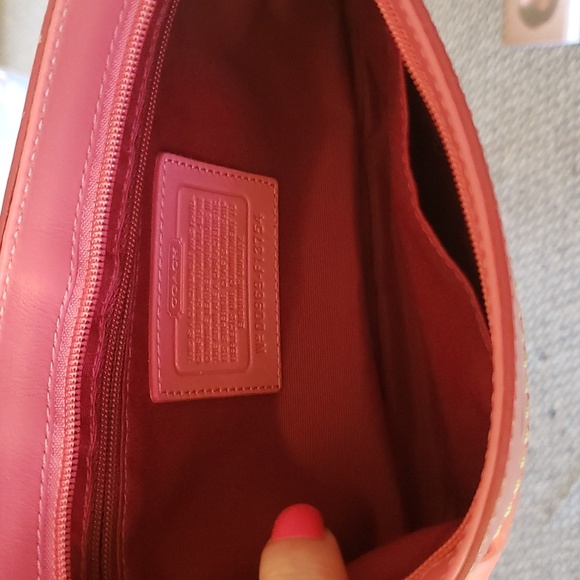 100% Authentic Coach bracelet NWT (made this into a bundle read description) - Picture 10 of 10